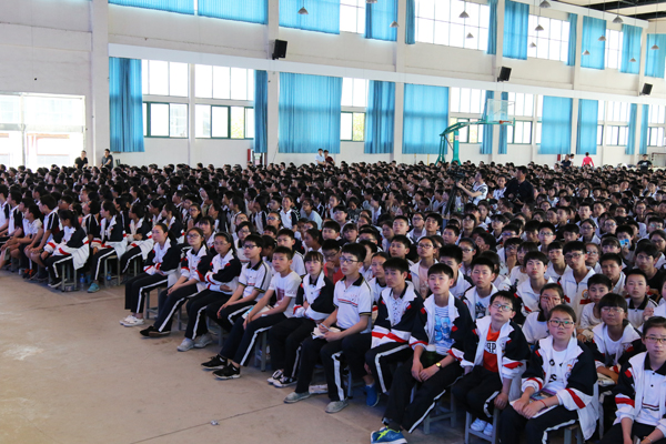 霍山文峰学校